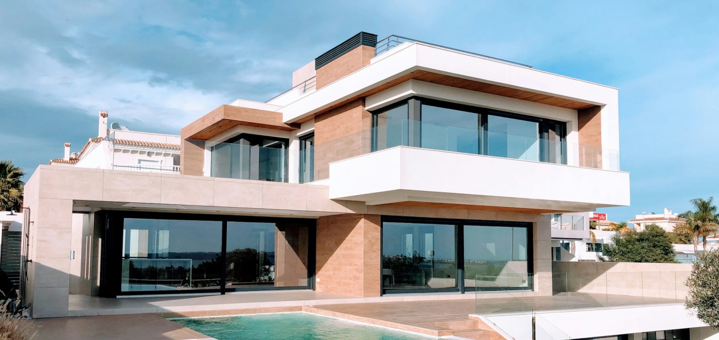 Sierra Villa exterior and pool
